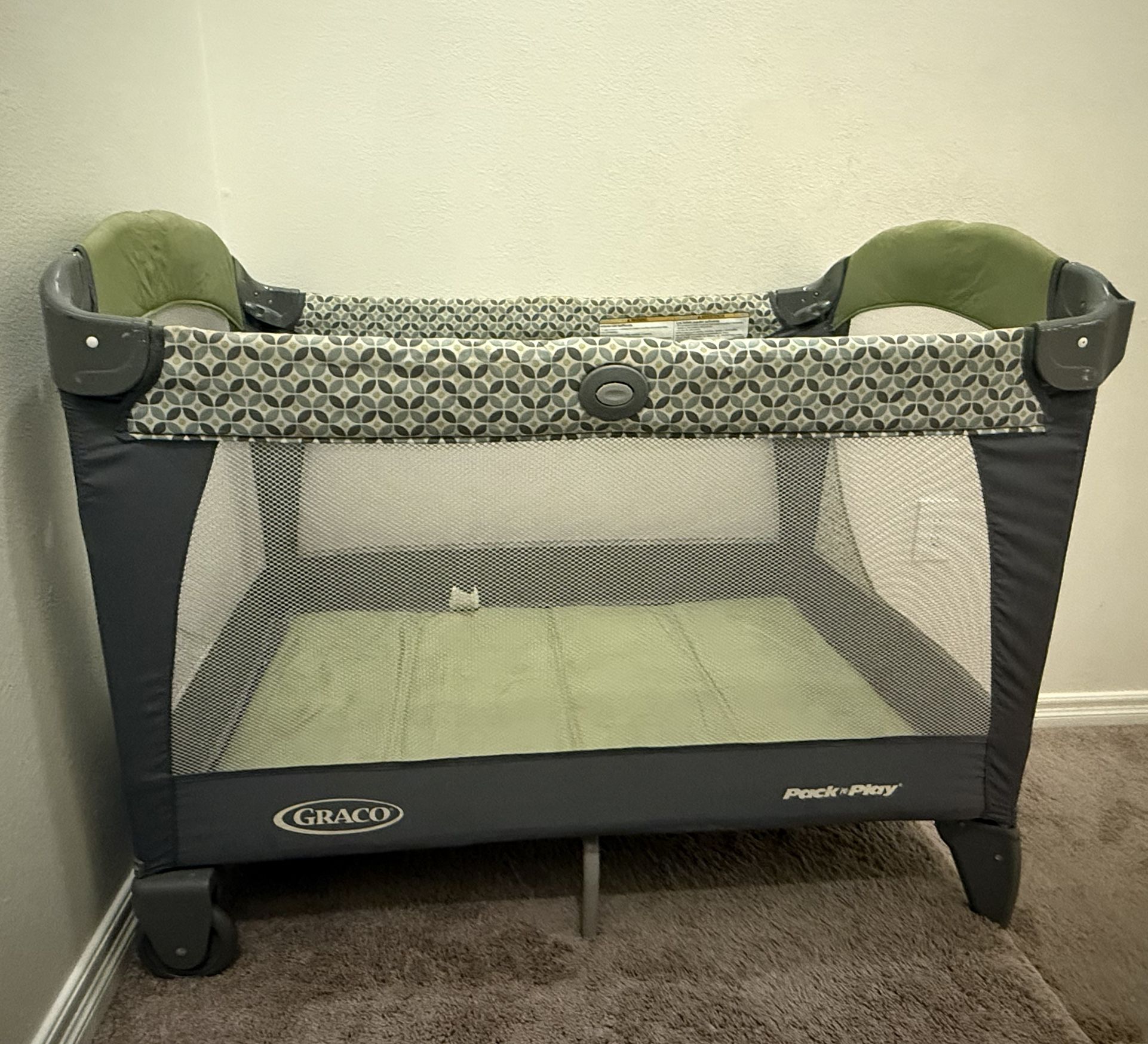 Graco Pack N Play