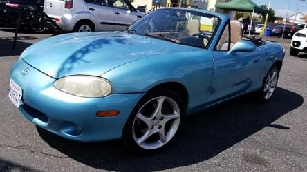 2001 Mazda MX-5 Miata LS Convertible 2D