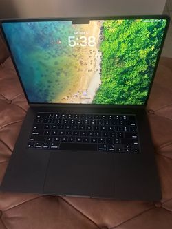 Apple 2025 MacBook Air 15 inch” M4 – 16GB / 256GB – Starlight