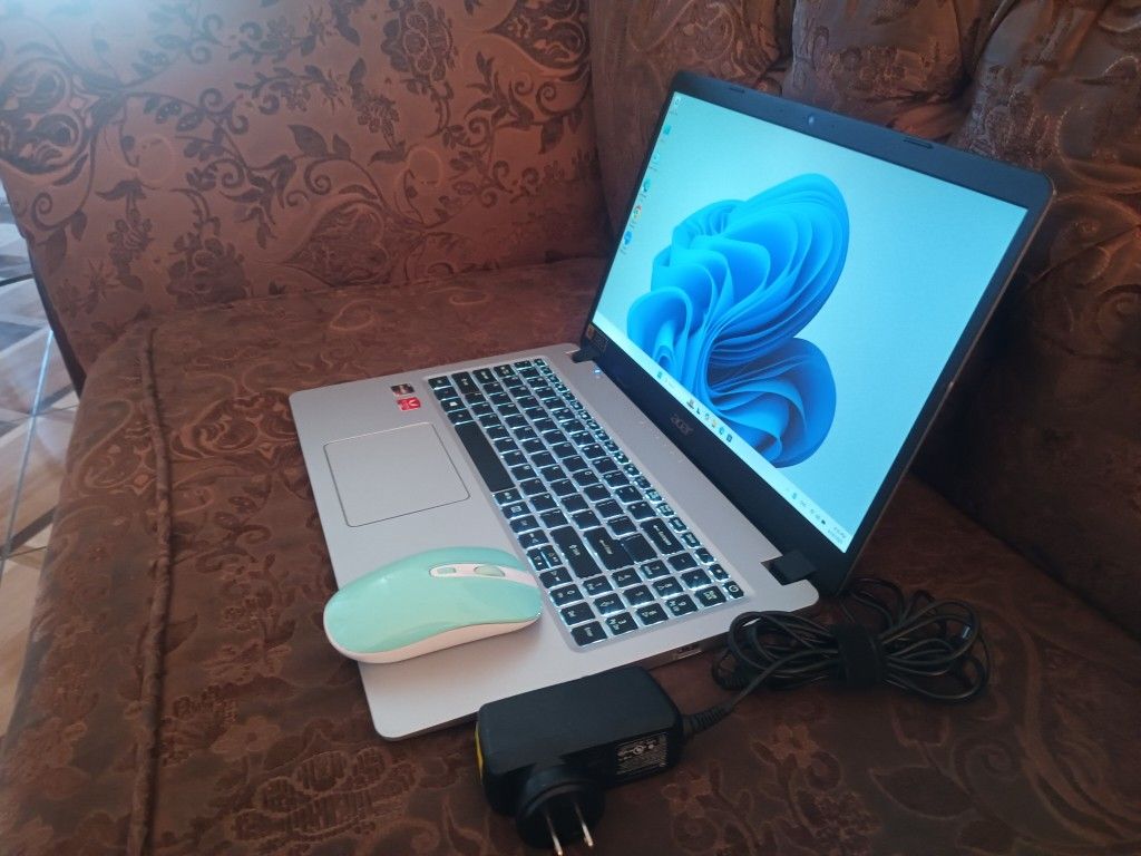 Laptop Acer Aspire A515-43-AMD Ryzen 5-12gb Ram-256gb HD SSD Solid.