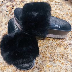 Black Faux Fur Rhinestone Platform Slide Sandals ✨size S/M