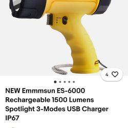 Lumens Spotlight 3-Modes USB Charger