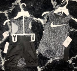 Girls Nike set size 6x $15 new