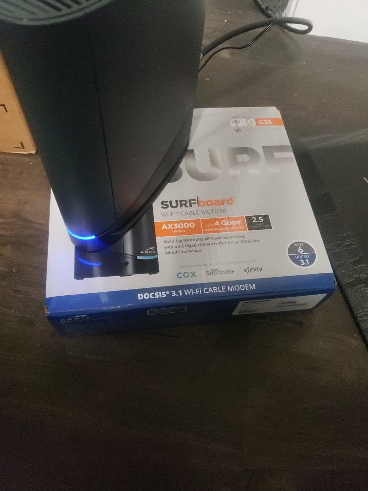 SURFBOARD G36 Router/Modem Combo