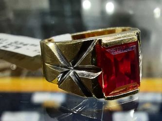 Men's Ring - Yellow Gold 14k (.585) 7.8 grams Size 8.5