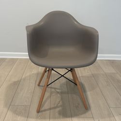2 Chairs 