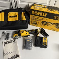 DEWALT 20V MAX XR Oscillating Tool Kit, 3 Speed, With Blades, Battery and Charger Included (DCS356C1)