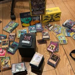 Pokémon And Yugio Cards Mint
