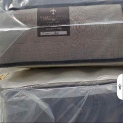 King size Stern & Foster new can deliver