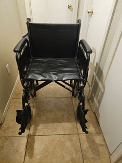 Wheelchair (wide)