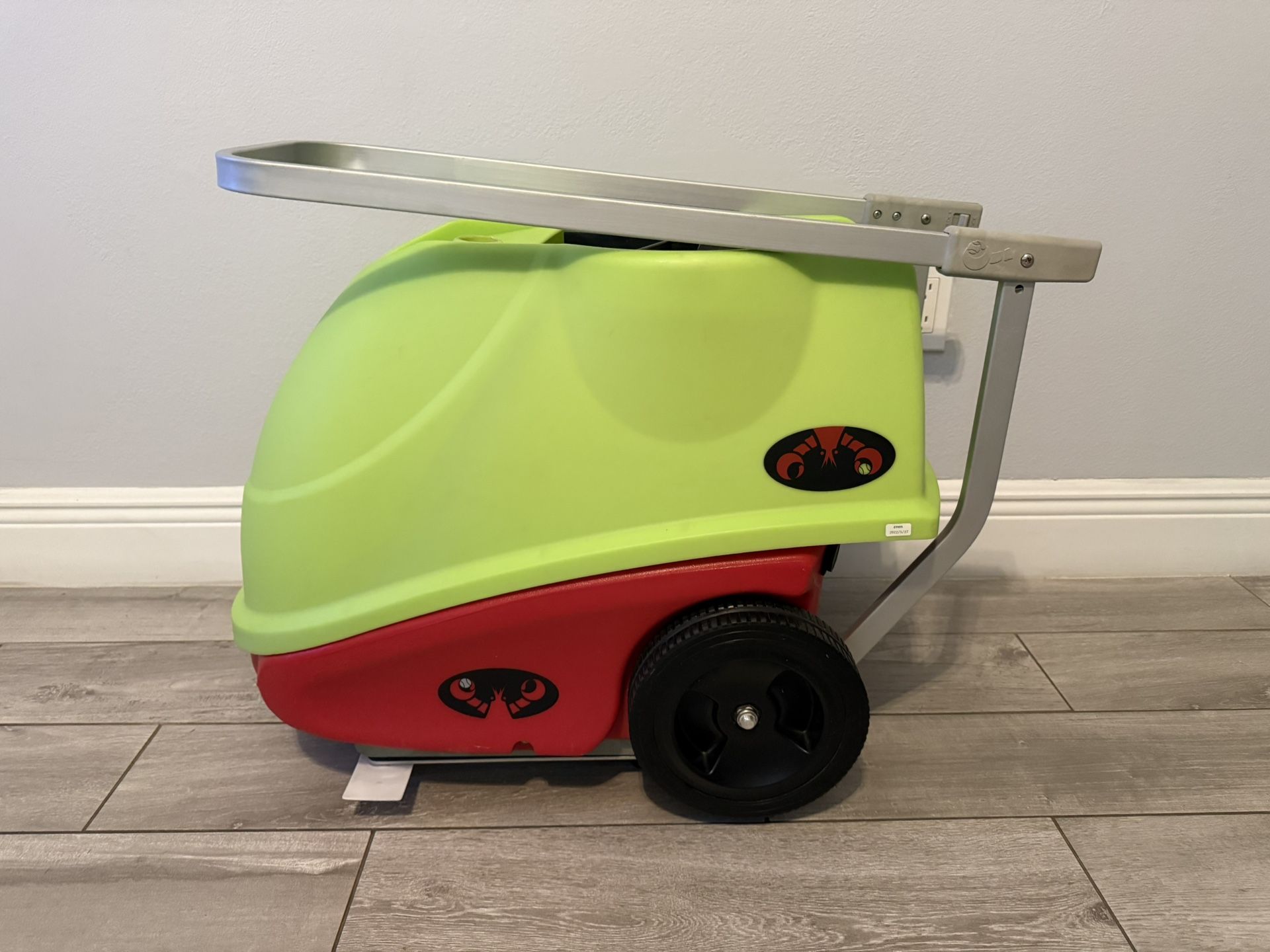 Lobster Pickleball Machine 