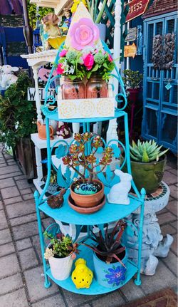 PLANT STAND