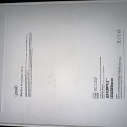 NEW IPAD PRO 11inch SEALED 