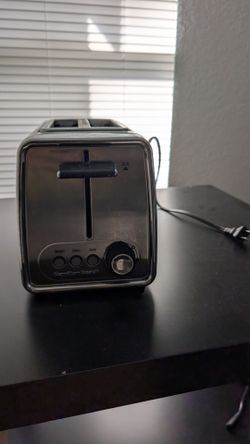 Hamilton Beach 2-Slice Stainless Steel Toaster (Wide Slot, Bagel/Defrost)