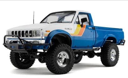 Rc4wd trailfinder 2 1982 toyota hilux rc rock crawler never used