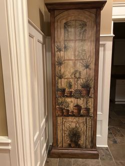Cupboard/pantry