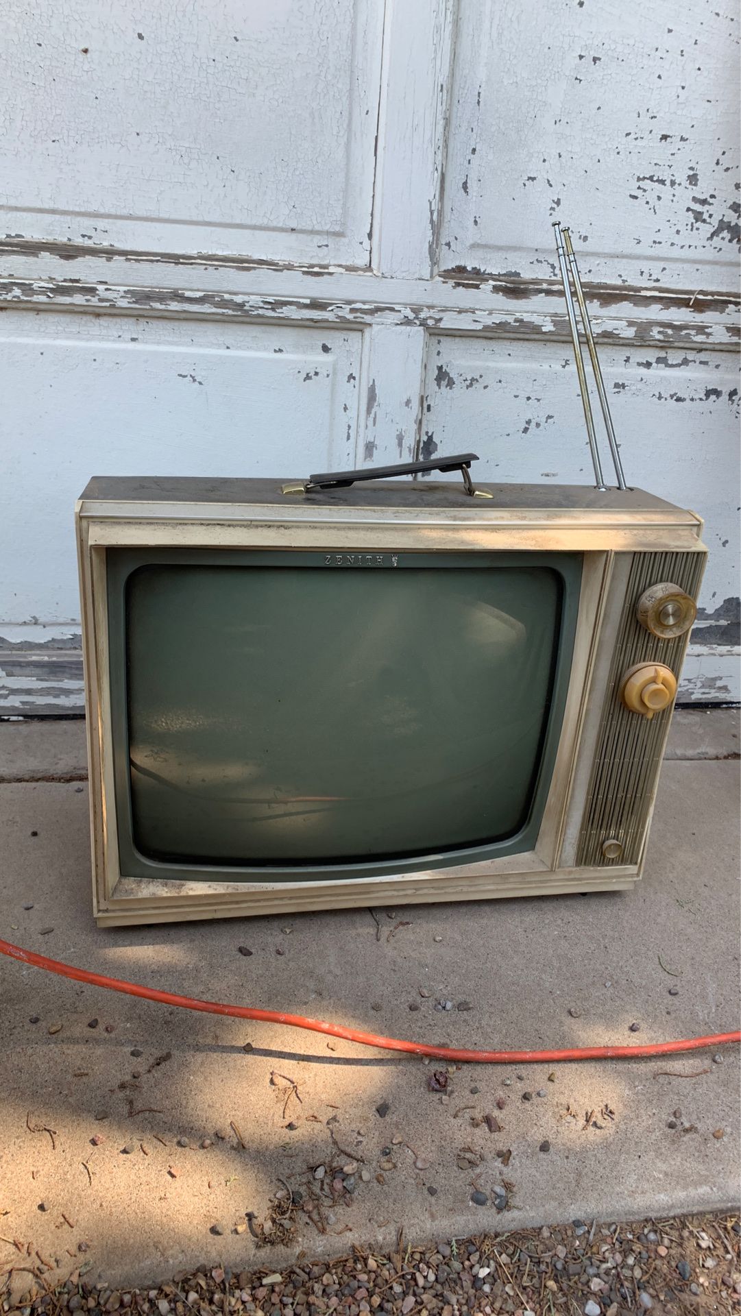 Old zenith Tv no power cord antique