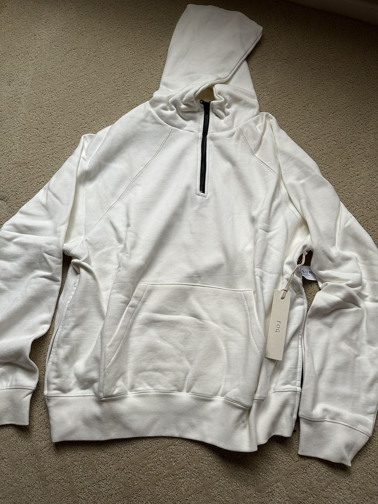 DS BNWT White FOG Fear Of God Essentials Collection 2 size Small