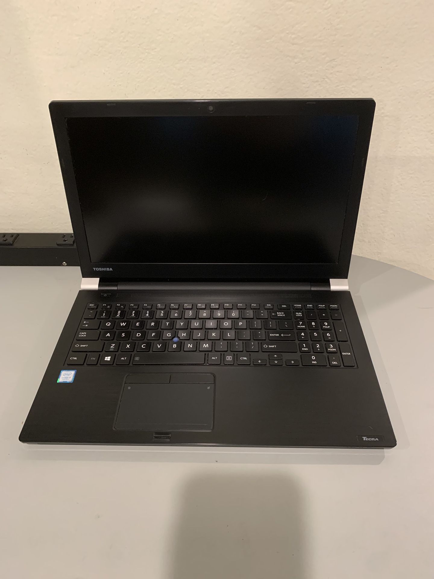 Toshiba i7 7th Gen with 500 GB SSD, Bluetooth, 16GB Ram and Windows 11