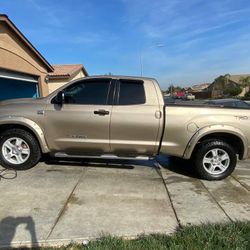 2009 Toyota Tundra 4 Door