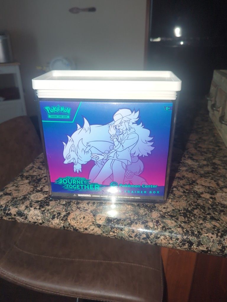 Pokemon Center Journey Together Etb