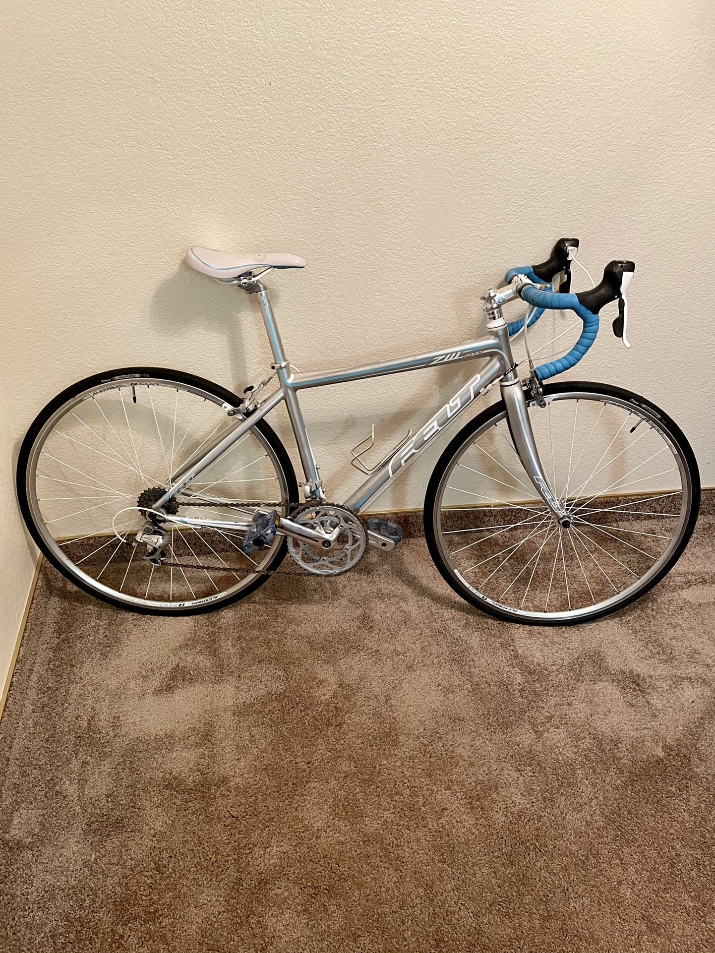 Felt Fit Woman Flite ZW Road Bike for Sale in Las Vegas NV OfferUp