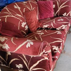 Small vintage love seat 