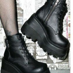 BOOTS CHUNKY MID CALF 