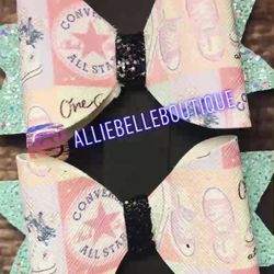 Converse Bows💕🎀💕 4” Piggie Set