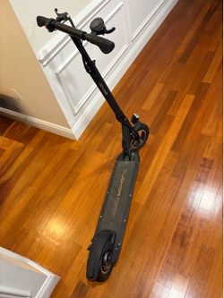 Joyor X5S Electric Scooter | New Battery | Needs Controller | Charger Included