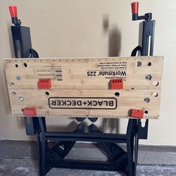 Foldable workbench