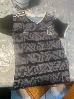 Messi Barcelona jersey and Mexico jersey