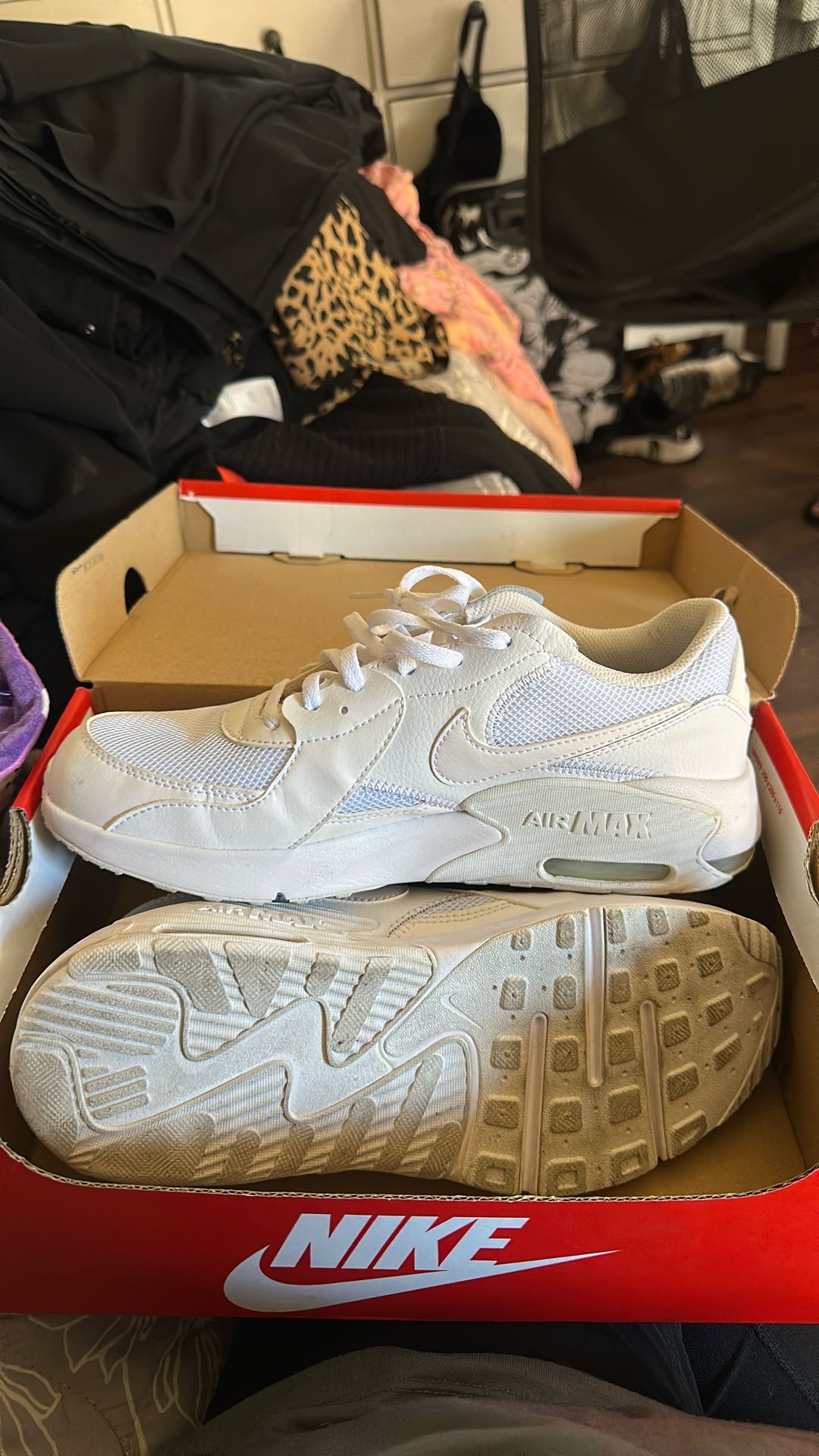 nike white air max women size 9