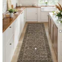 Berthmeer Runner. 3x10. BRAND NEW