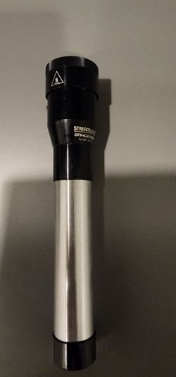 Streamlight Stinger xt in great condition