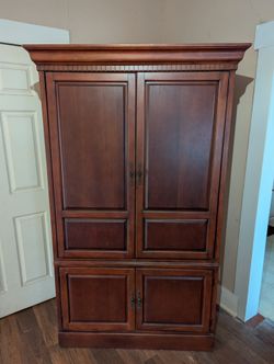 Dark Brown Dresser/Entertainment Center