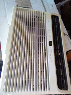 Aircond Fridgidare 25 Thousand But 26 Halfby19 Need Freeon