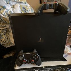 Ps4 With Controllers & Ferrari T80 Thrustmaster