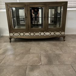 Credenza/ TV Stand 