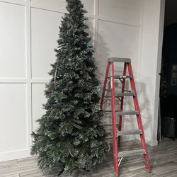 9ft prelit  Christmas tree 