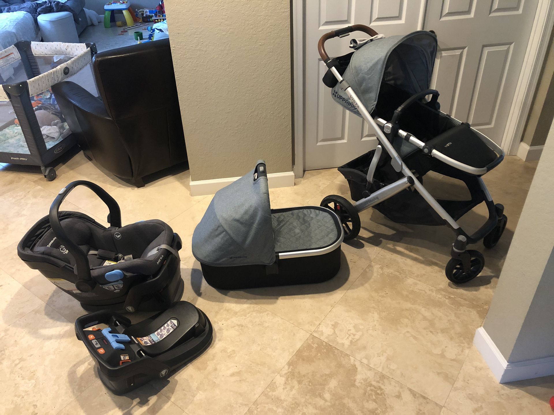 UppaBaby Vista Stroller and Mesa Car seat (2019)