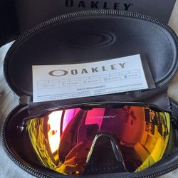 OAKLEY RADAR “EV PITCH” TEAM COLORS