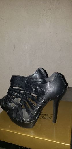 Heels size 7