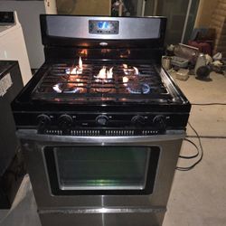 Whirlpool Gas Stove 5 Burners Free Delivery 