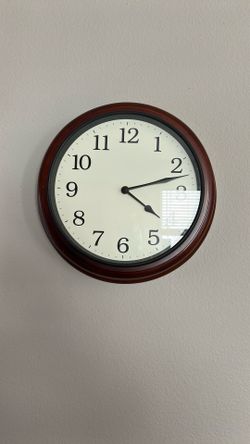 Pottery Barn Wood Clock (battery) 