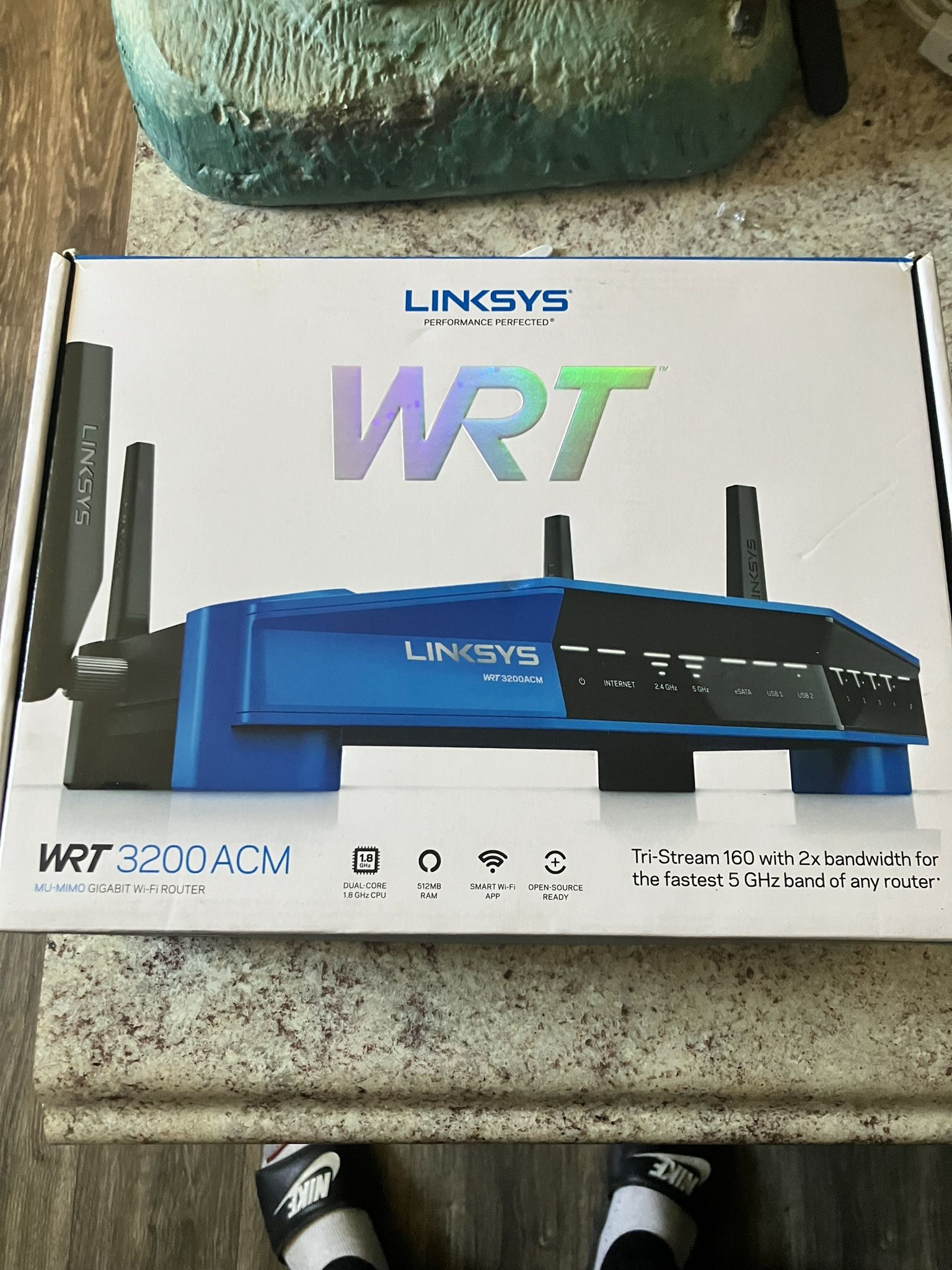 Linksys WRT 3200 ACM Router