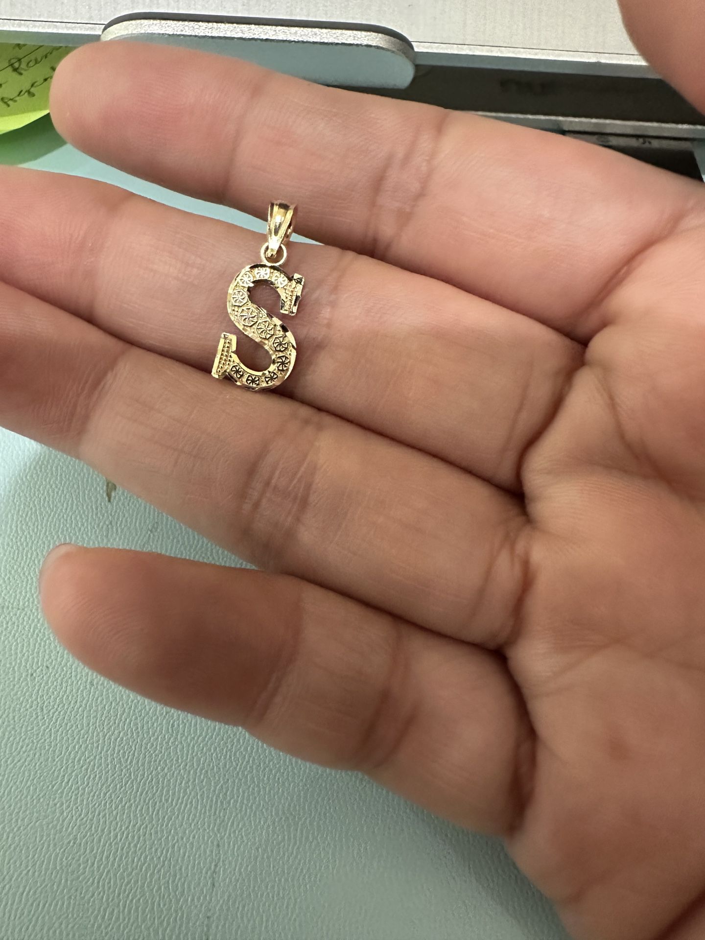 10kt Yellow  Gold Initial S Pendant 1/2”