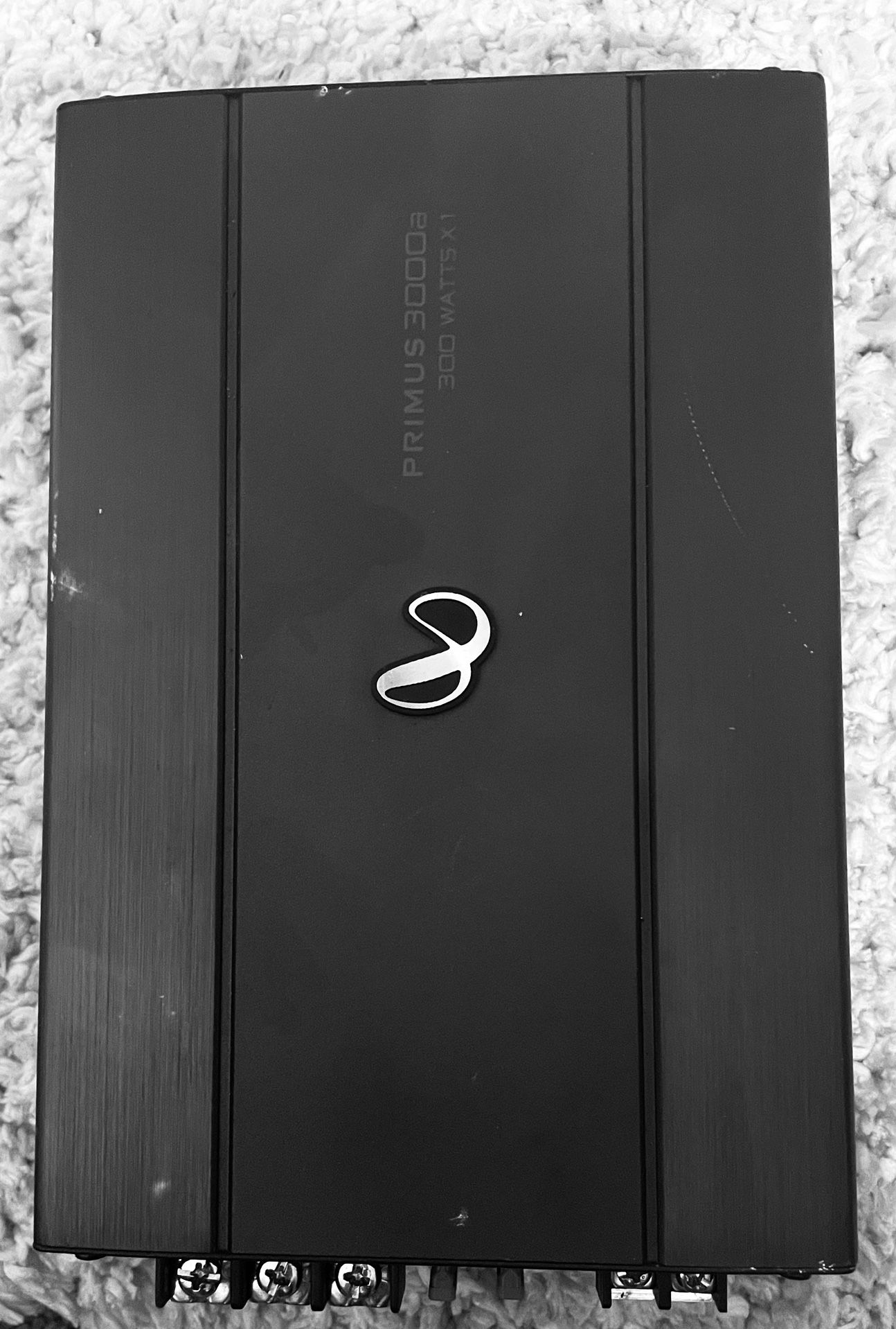 Primus 3000a 300 Watts X 1