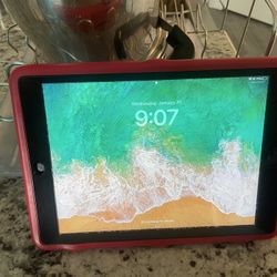 IPad  5th Generation Apple 