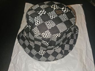 L,,V Designer Bucket Hat 👒